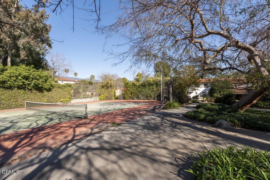 893 Gainsborough Drive Pasadena, CA 91107 - Photo 42 of 62 a view of a yard with flower plants