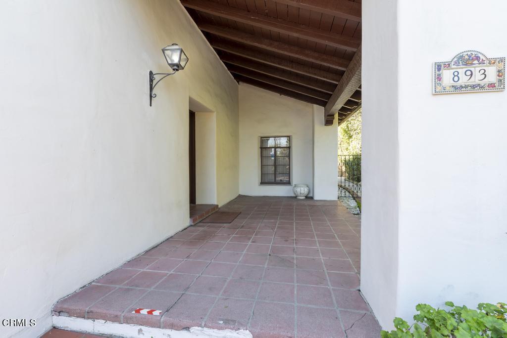893 Gainsborough Drive Pasadena, CA 91107 - Photo 8 of 62 893_Gainsborough_Gallery_008