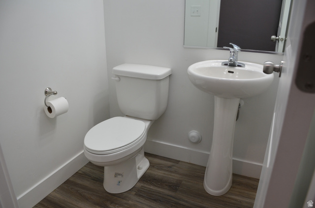 1842 South 1280th Street West Logan, UT 84321 - Photo 8 of 21 Bathroom