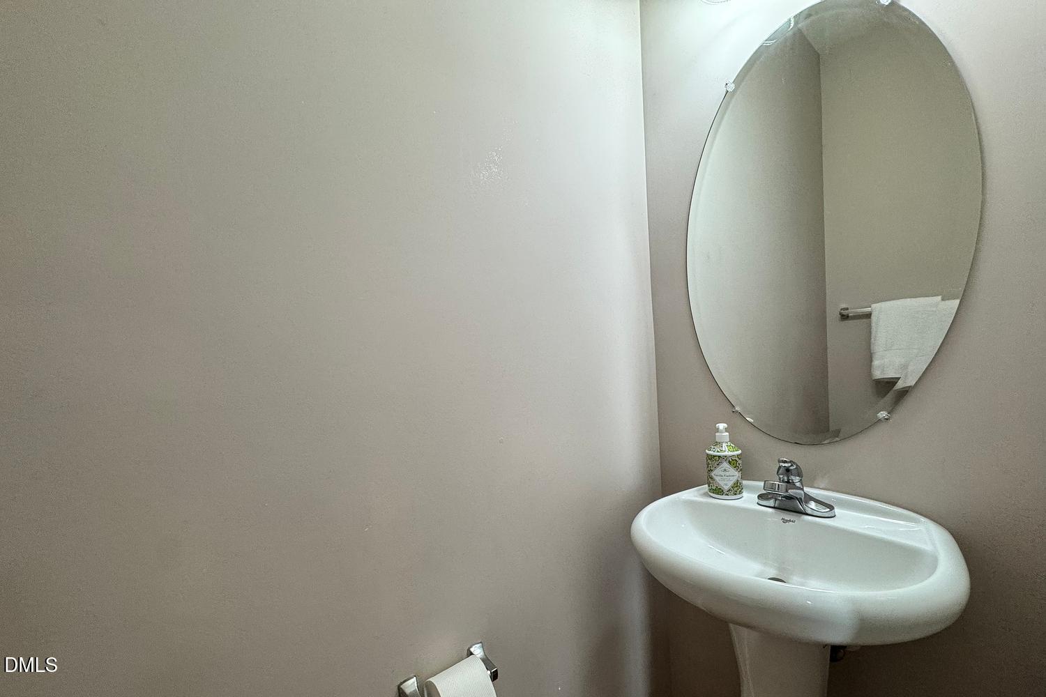 8620 Neuse Club Lane, Unit 107 Raleigh, NC 27616 - Photo 17 of 33 017-032-Half Bathroom-1500x1000