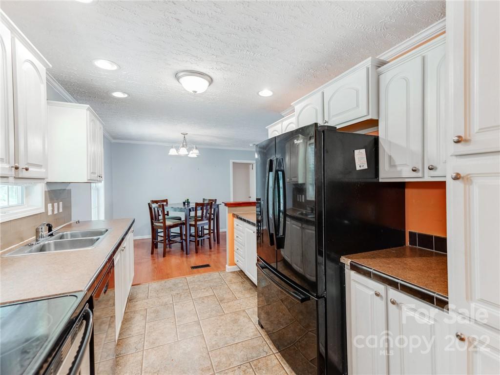 3402 Old Highway 18 Road Morganton, NC 28655 - Photo 12 of 31 Gallery Image 12