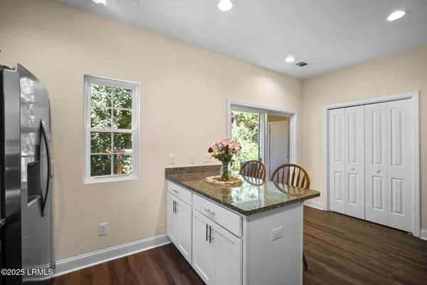 $2,350 | 222 Admiration Avenue, Beaufort, SC 29906