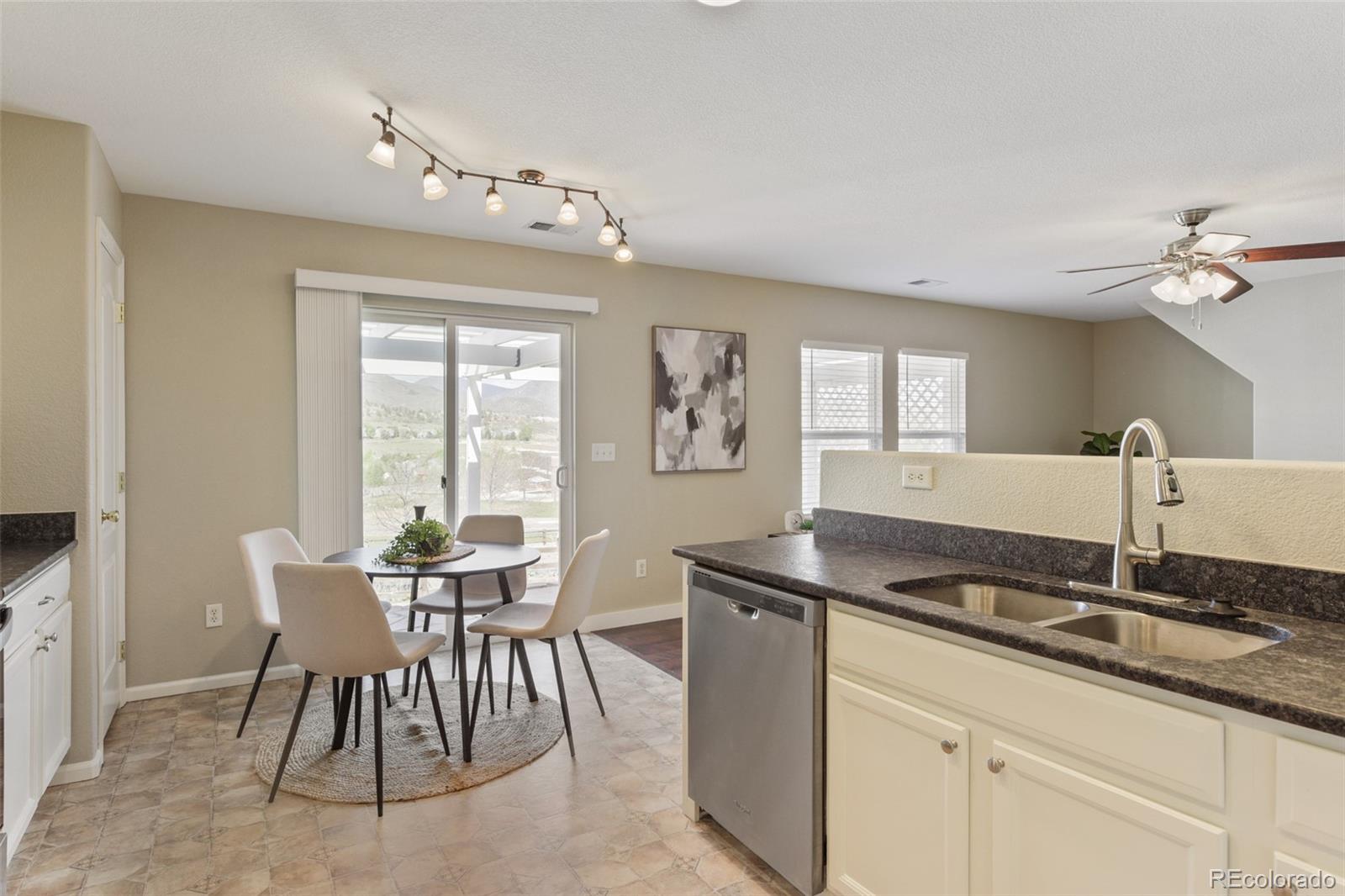9723 Marmot Ridge Circle Littleton, CO 80125 - Photo 11 of 36