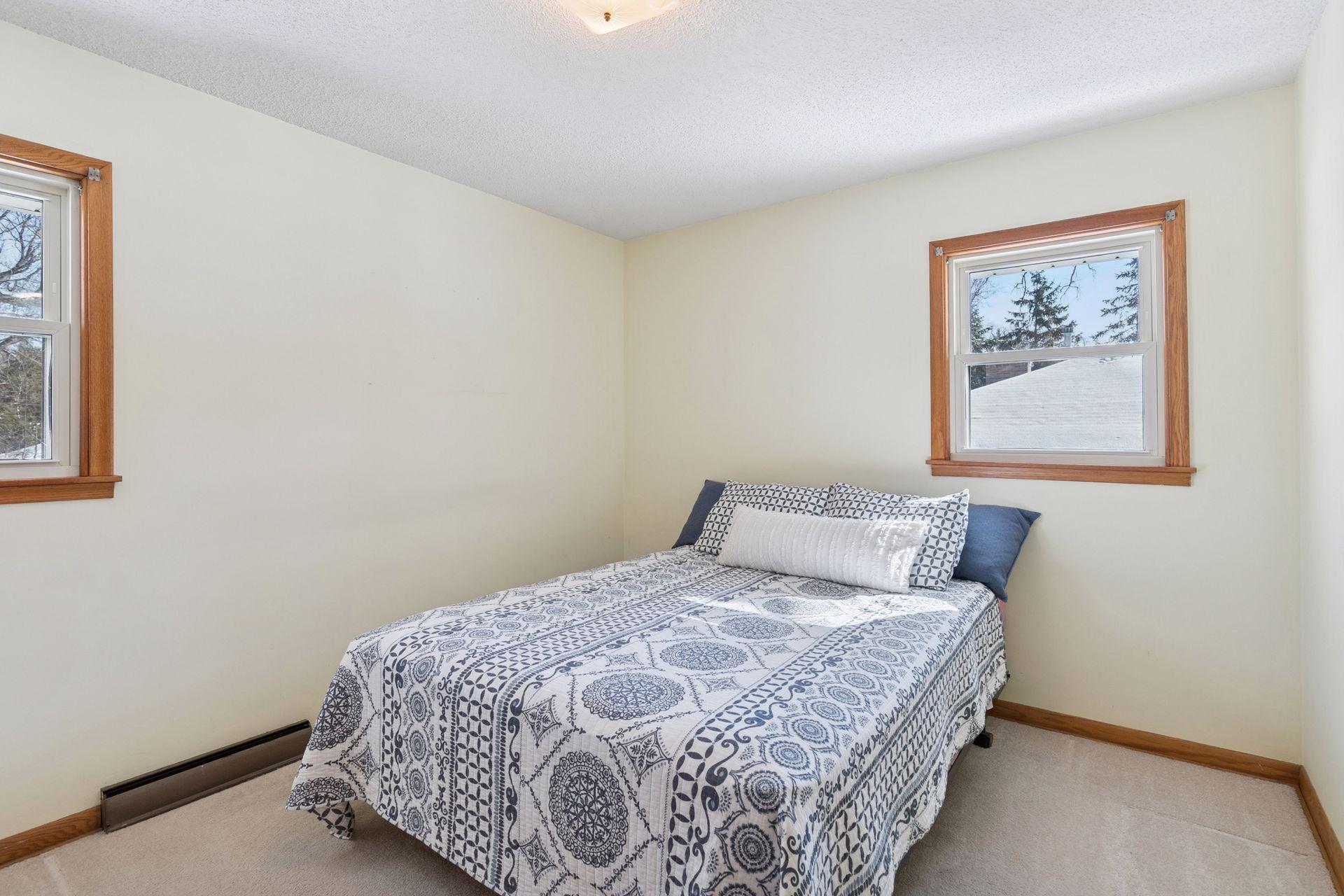 3925 Victoria Street Minnetonka, MN 55345 - Photo 13 of 39