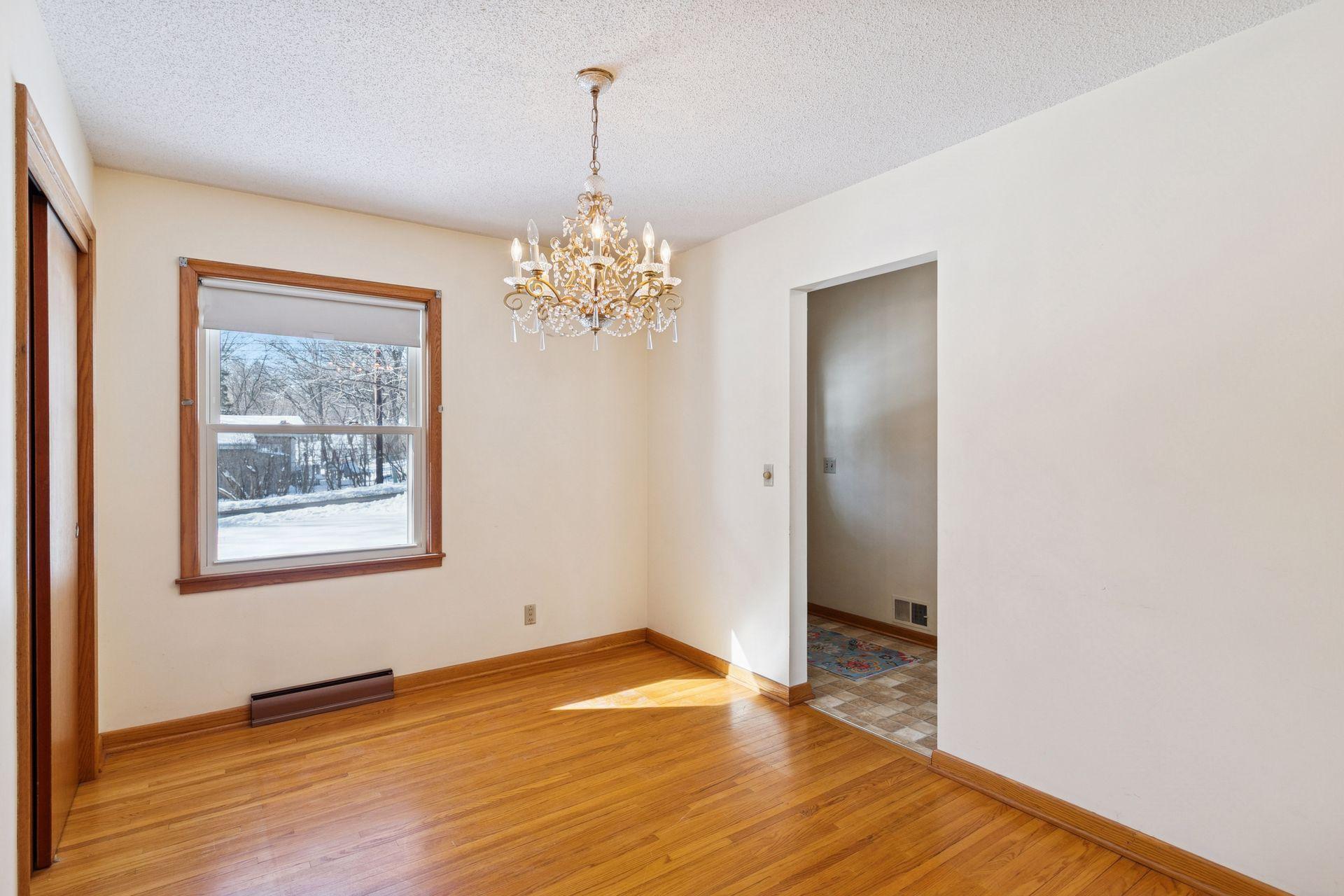 3925 Victoria Street Minnetonka, MN 55345 - Photo 17 of 39