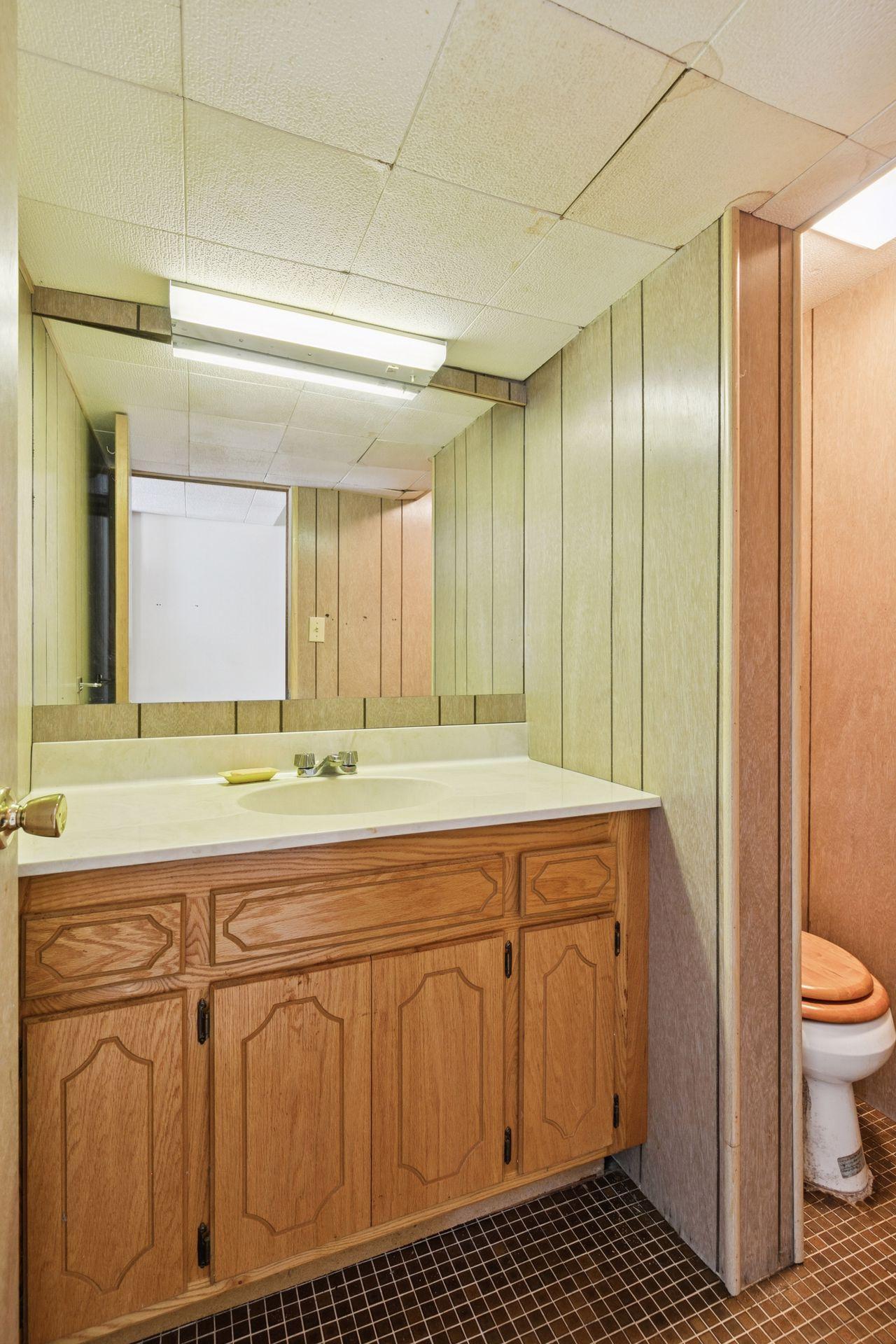 3925 Victoria Street Minnetonka, MN 55345 - Photo 31 of 39