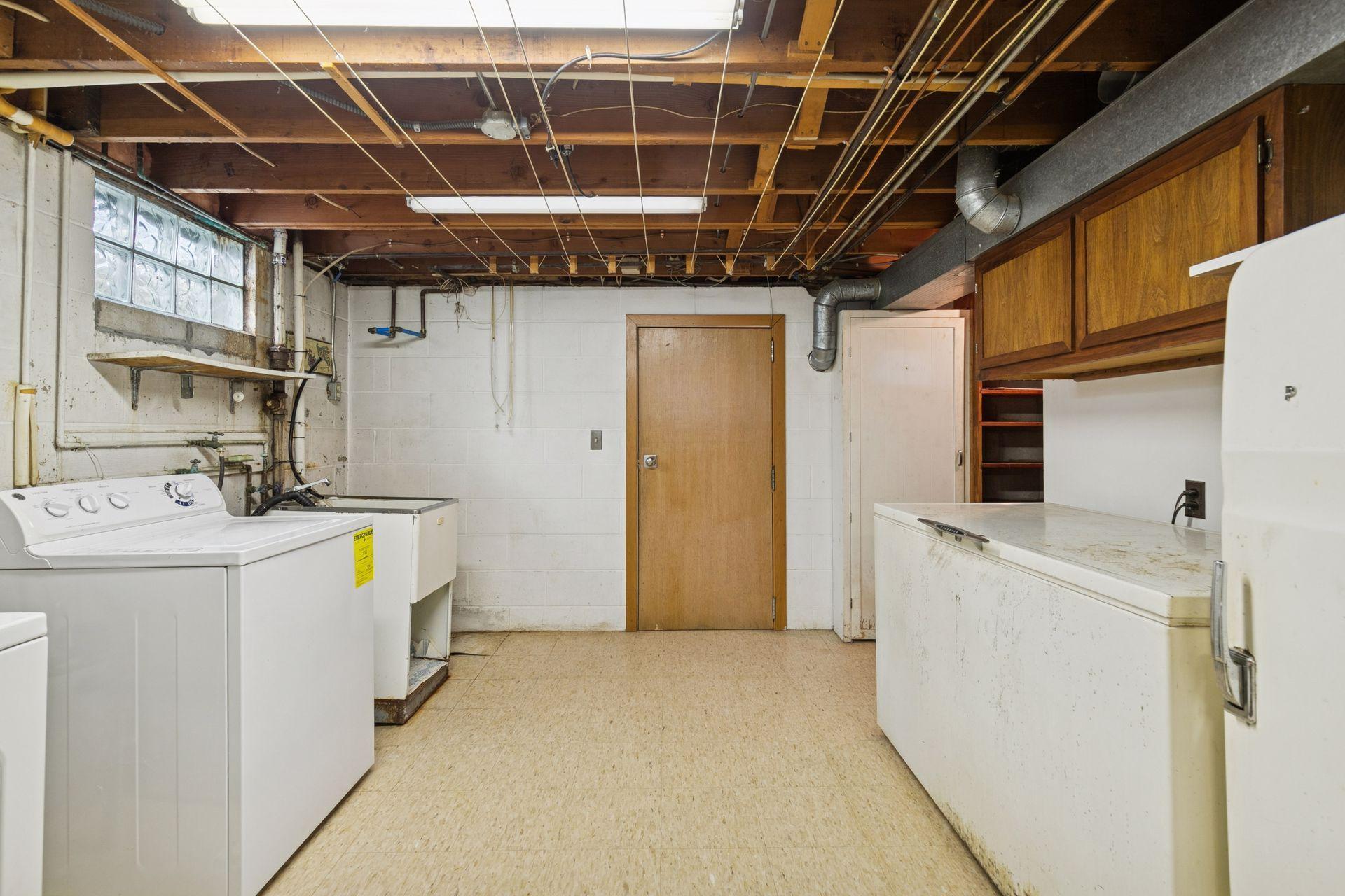 3925 Victoria Street Minnetonka, MN 55345 - Photo 32 of 39