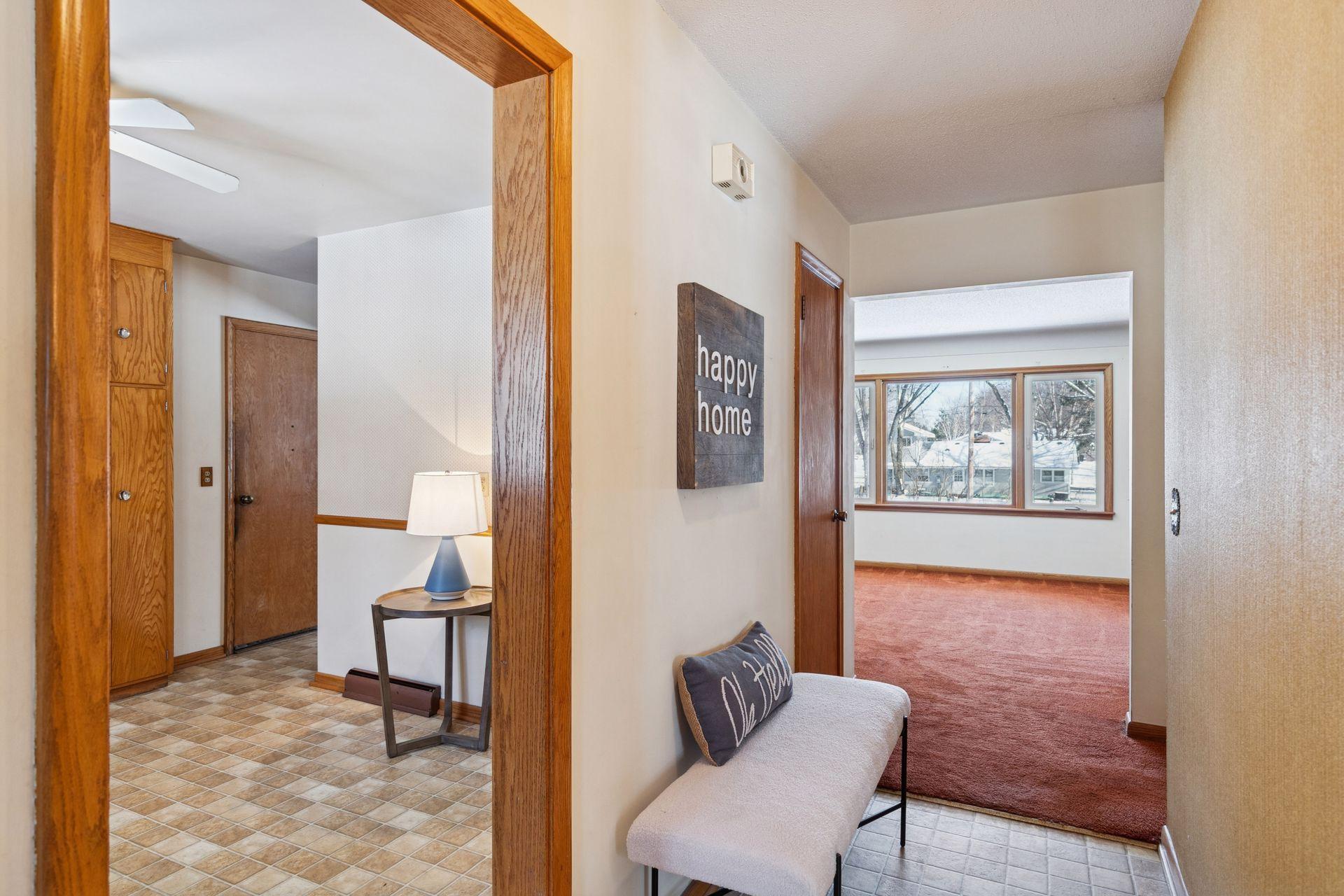 3925 Victoria Street Minnetonka, MN 55345 - Photo 5 of 39