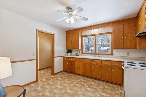 $585,000 | 3925 Victoria Street, Minnetonka, MN 55345