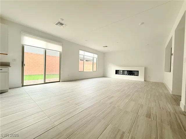 $3,400 | 10221 Mystic Falls Drive, Las Vegas, NV 89141