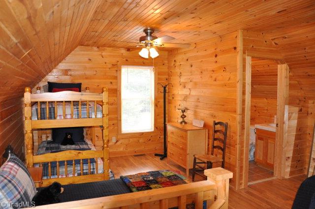 3206 Buck Mountain Road Purlear, NC 28665 - Photo 10 of 22