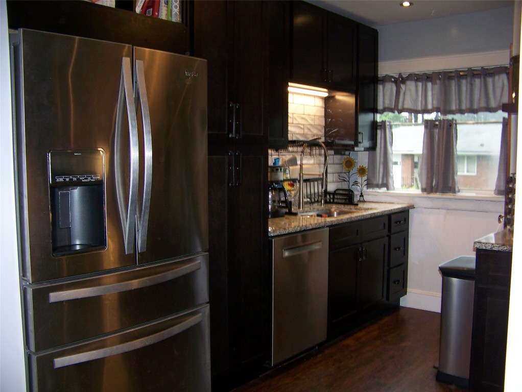 2009 Tracy Street Endicott, NY 13760 - Photo 9 of 26