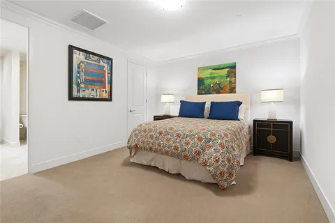 $1,450,000 | 700 West 31st Street, Unit 1804, Kansas City, MO 64108