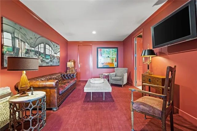 $1,450,000 | 700 West 31st Street, Unit 1804, Kansas City, MO 64108