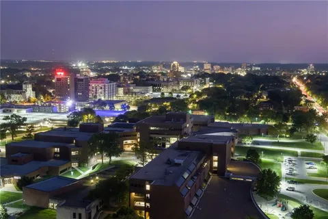 $1,450,000 | 700 West 31st Street, Unit 1804, Kansas City, MO 64108