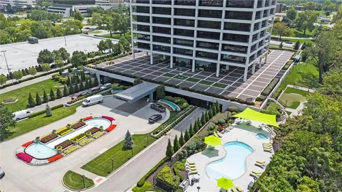 $1,450,000 | 700 West 31st Street, Unit 1804, Kansas City, MO 64108