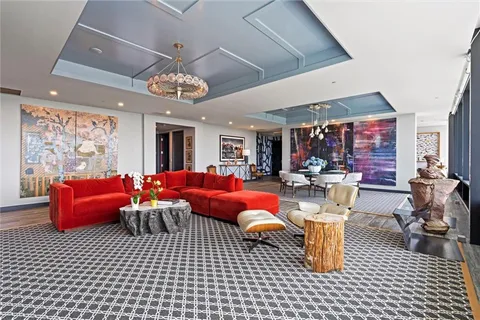 $1,450,000 | 700 West 31st Street, Unit 1804, Kansas City, MO 64108