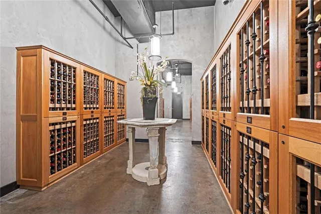 $1,450,000 | 700 West 31st Street, Unit 1804, Kansas City, MO 64108