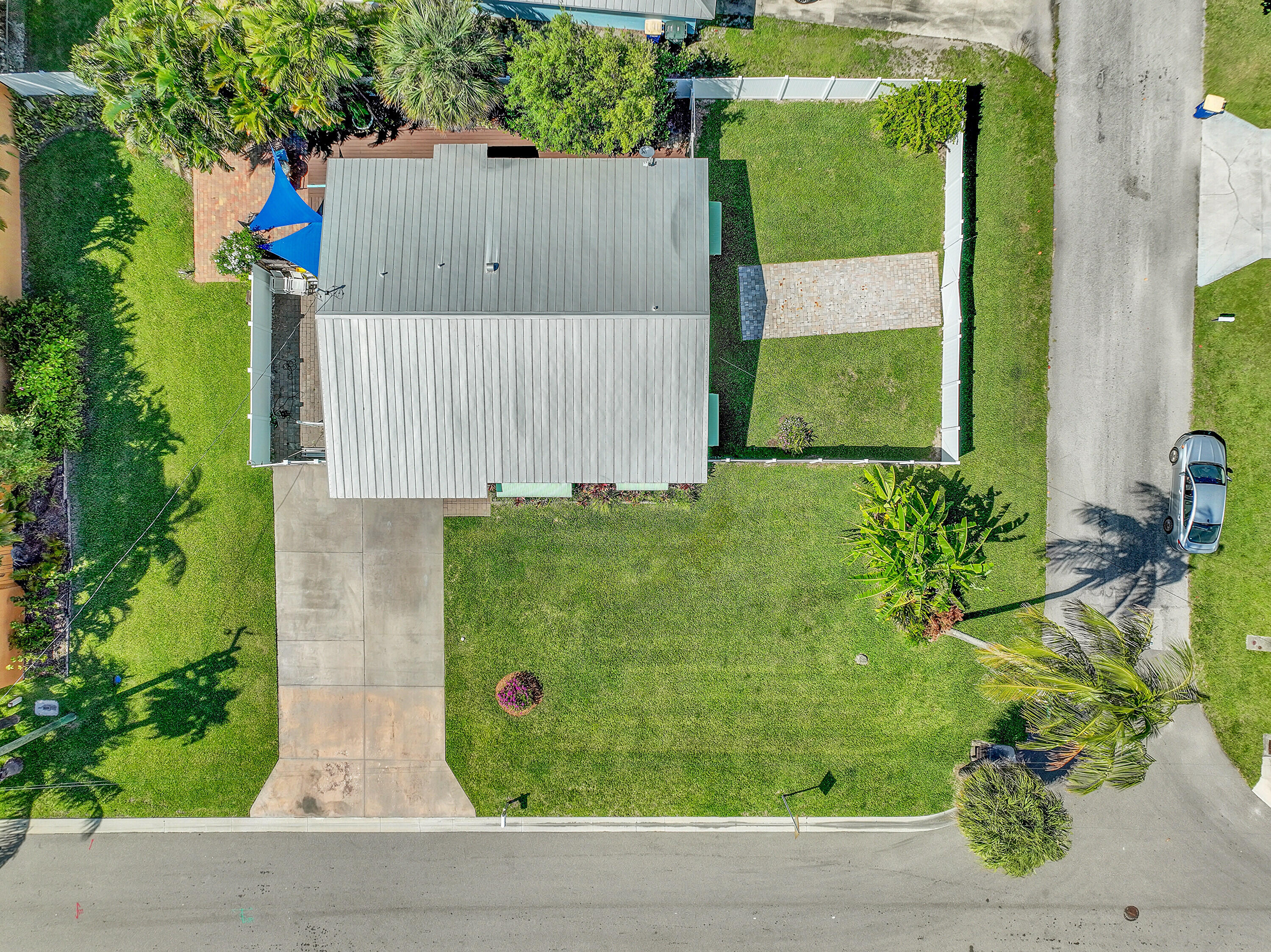 1708 Sunset Isles Road Fort Pierce, FL 34949 - Photo 51 of 52 a view of a garden