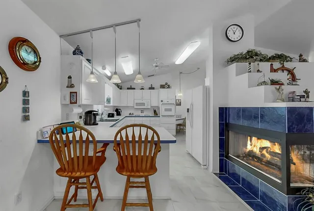 $425,000 | 914 Woodland Drive, Seffner, FL 33584