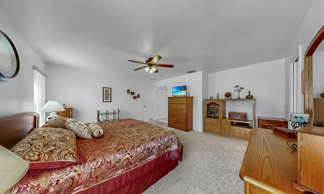 $425,000 | 914 Woodland Drive, Seffner, FL 33584