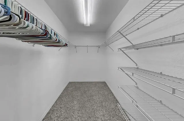 $425,000 | 914 Woodland Drive, Seffner, FL 33584