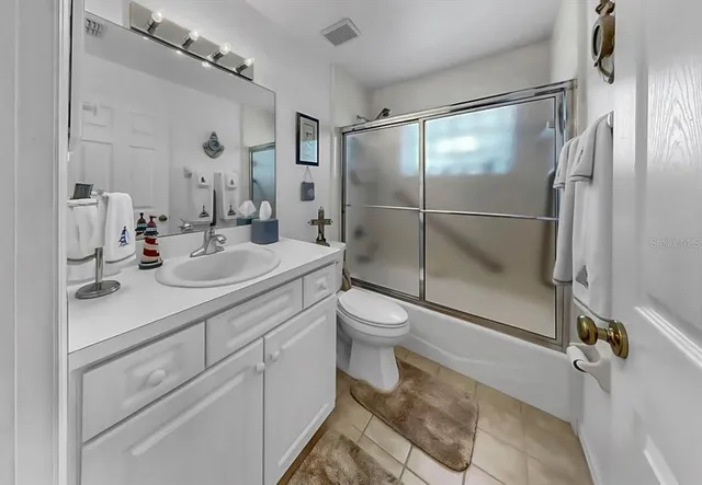 $425,000 | 914 Woodland Drive, Seffner, FL 33584