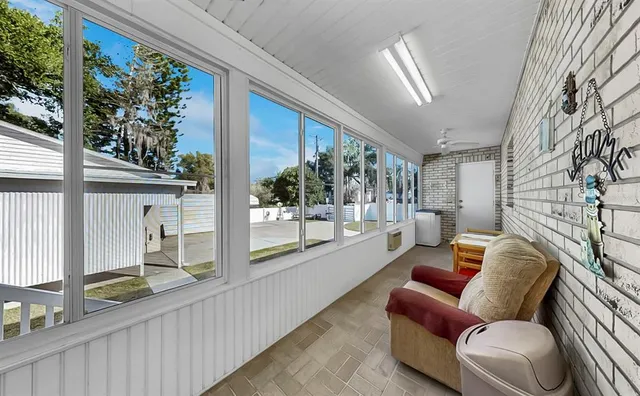 $425,000 | 914 Woodland Drive, Seffner, FL 33584