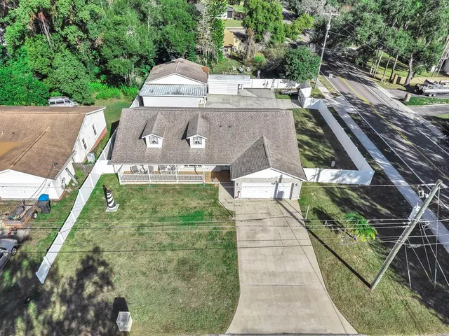 $425,000 | 914 Woodland Drive, Seffner, FL 33584