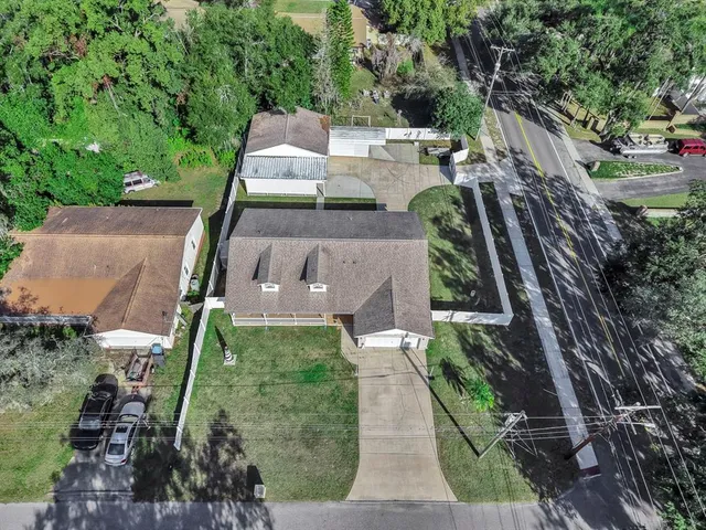 $425,000 | 914 Woodland Drive, Seffner, FL 33584