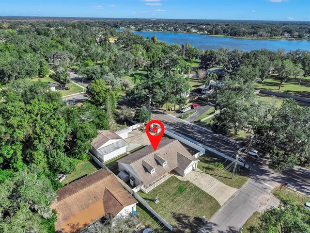 $425,000 | 914 Woodland Drive, Seffner, FL 33584