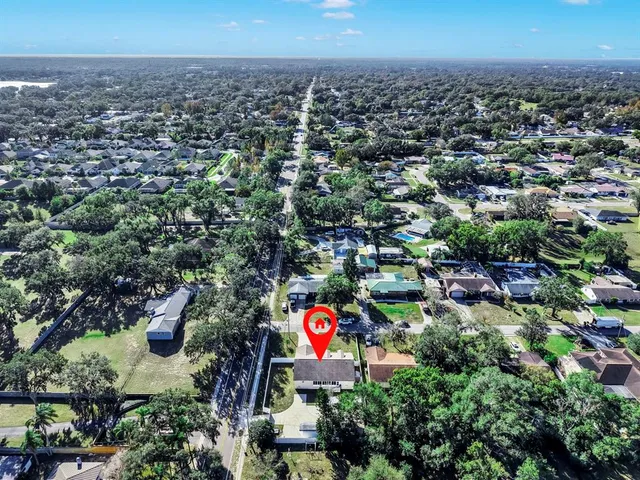 $425,000 | 914 Woodland Drive, Seffner, FL 33584