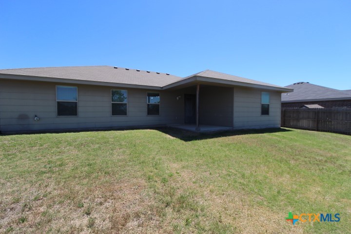 2813 Settlement Road Copperas Cove, TX 76522 - Photo 8 of 8 a front view of a house with a yard