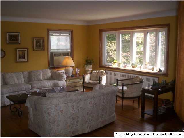 141 Beverly Road Staten Island, NY 10305 - Photo 2 of 9 Additional Photo