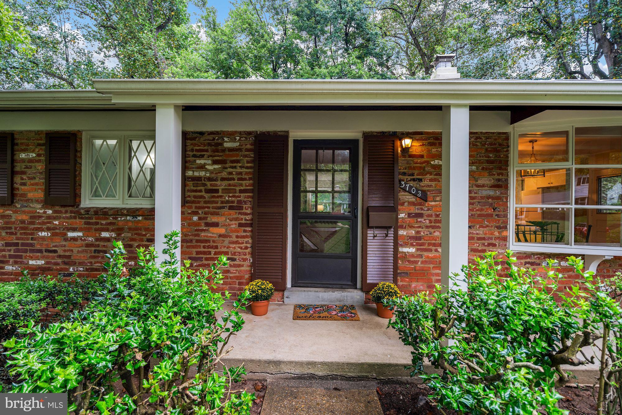 3703 Sprucedale Drive Annandale, VA 22003 - Photo 27 of 41 Welcome home to 3703 Sprucedale Drive !