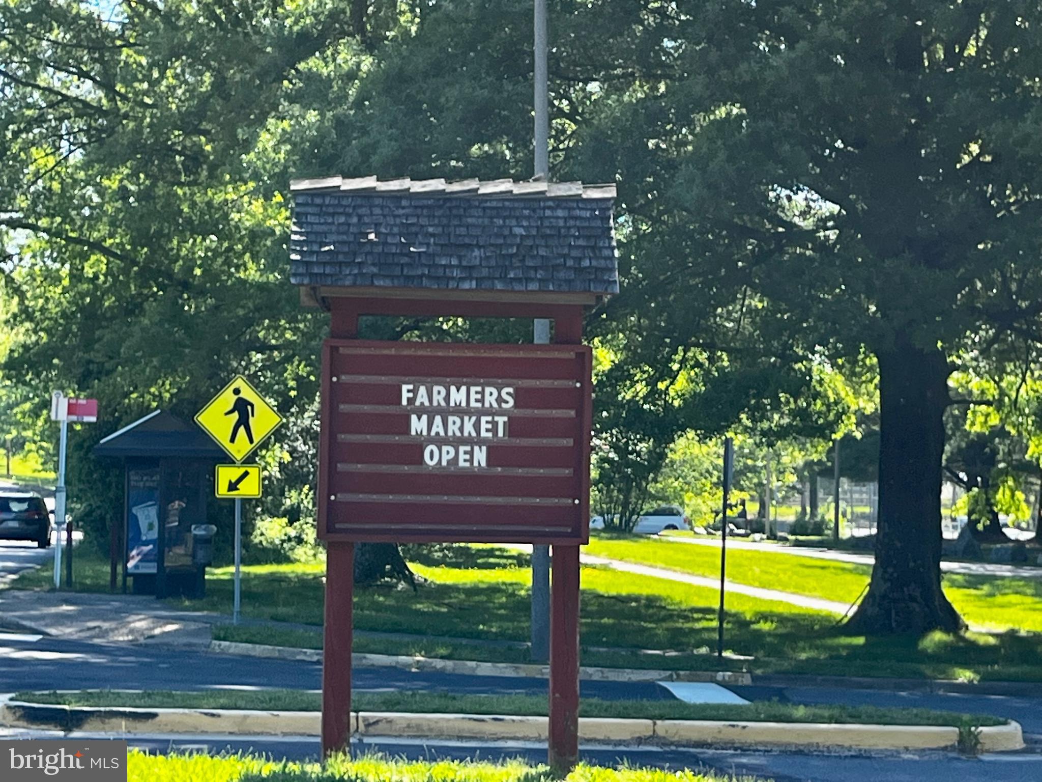 3703 Sprucedale Drive Annandale, VA 22003 - Photo 29 of 41 Shop @ local Farmer's Market, Thurs 8-12, May -Nov