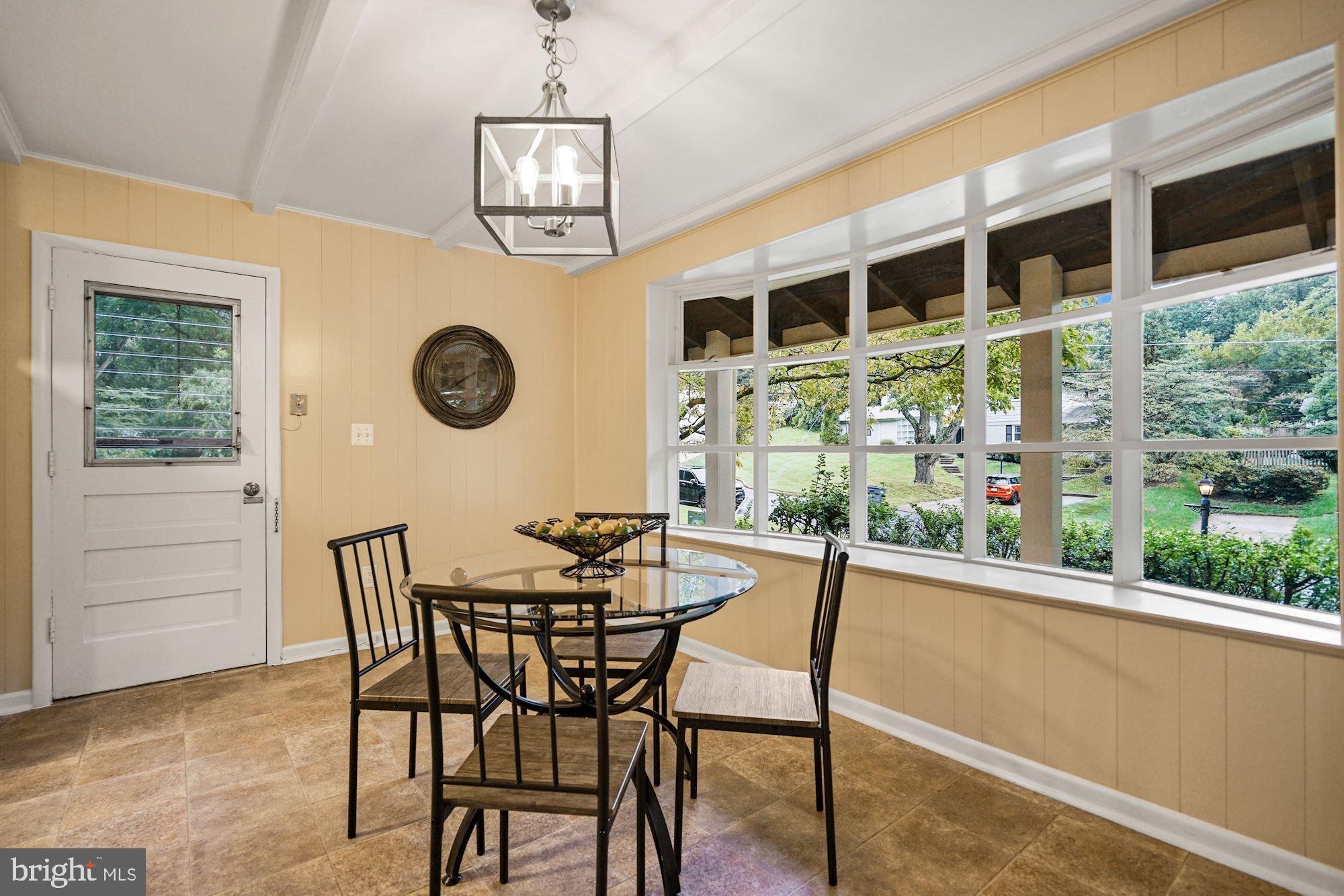 3703 Sprucedale Drive Annandale, VA 22003 - Photo 4 of 41 Kitchen w/fresh paint, new light & lots of space