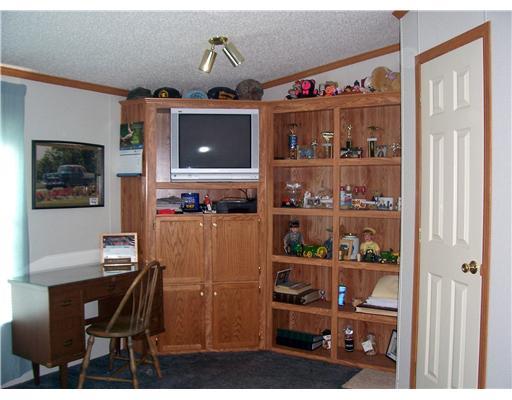523 Harmony Road New Brighton, PA 15066 - Photo 17 of 18 Master Bedroom. MASTER BEDROOM WALL UNIT.