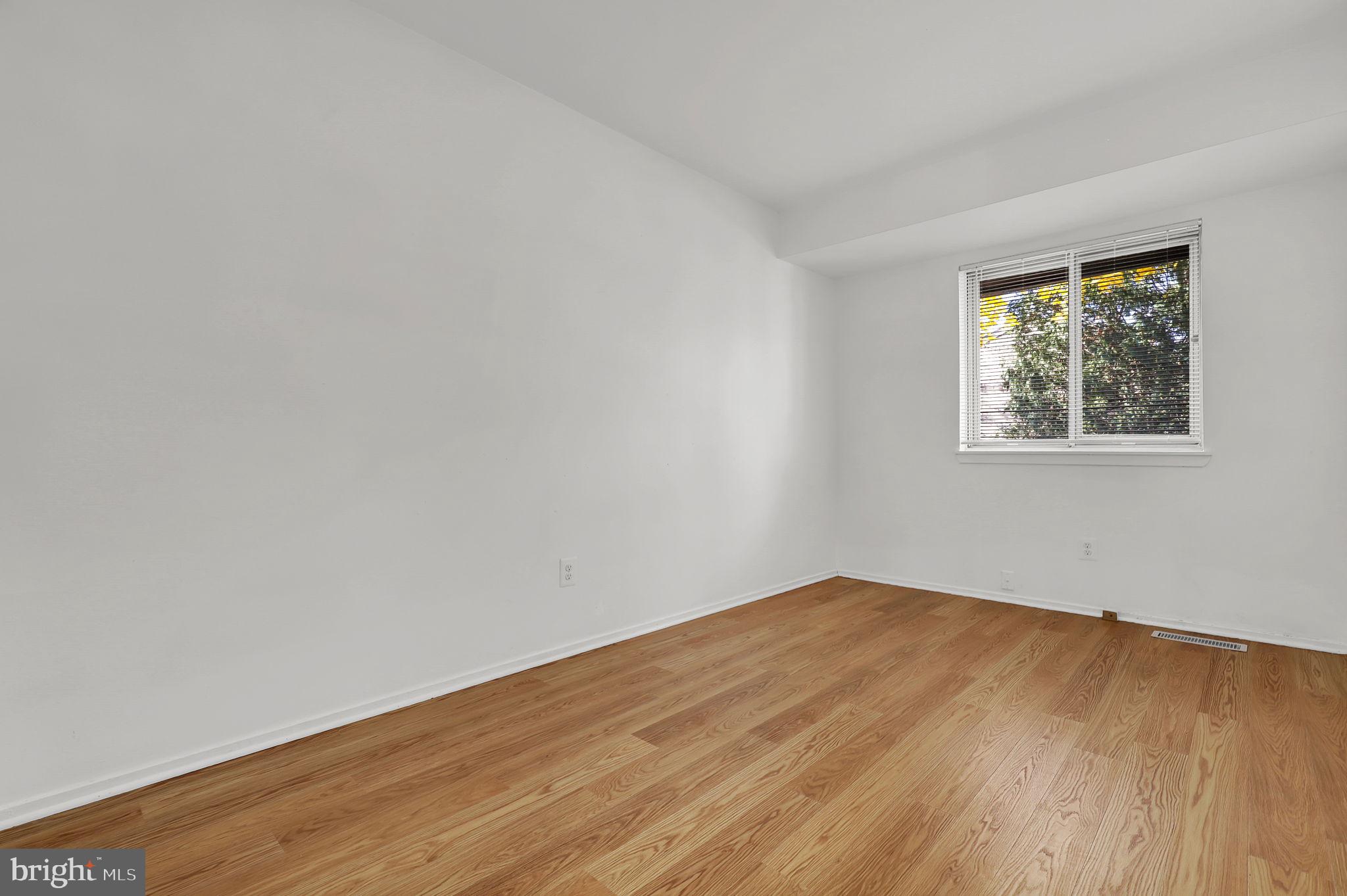 19302 Thomas Farm Road Montgomery Village, MD 20886 - Photo 19 of 36