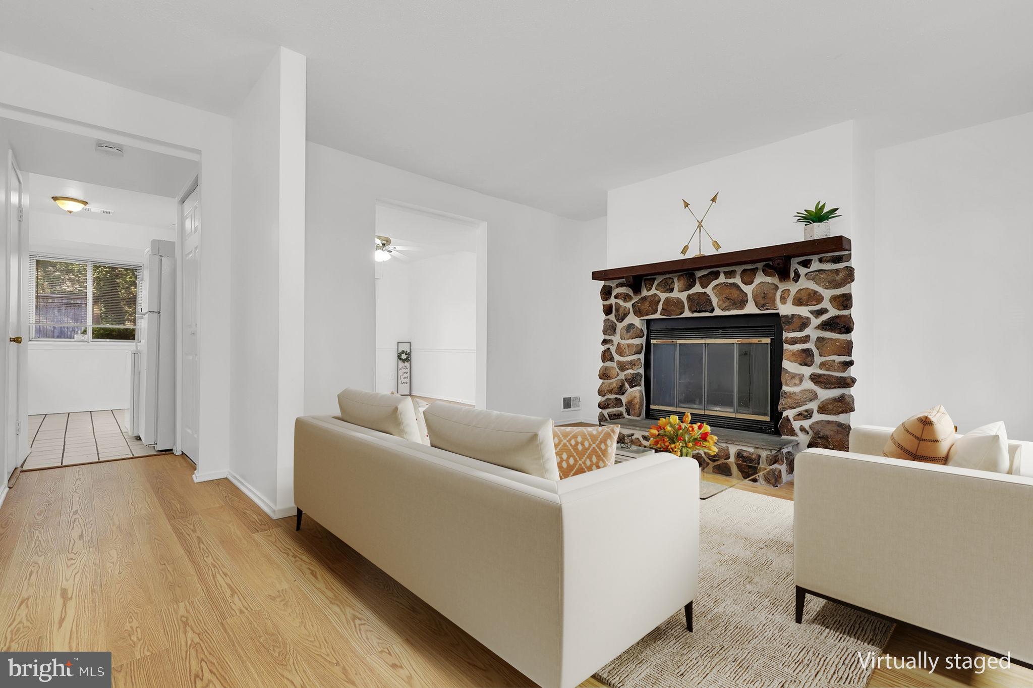 19302 Thomas Farm Road Montgomery Village, MD 20886 - Photo 2 of 36