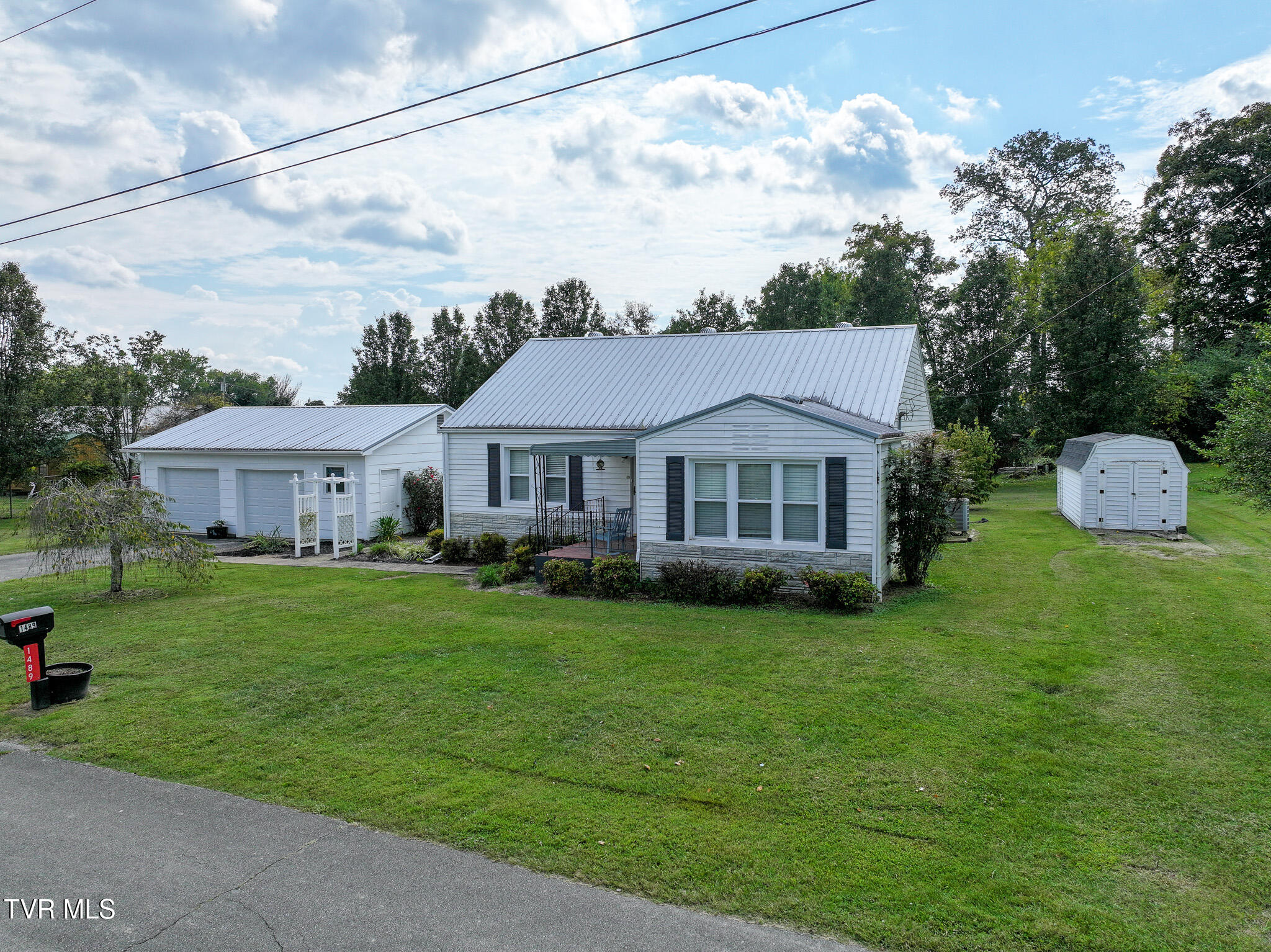 1489 Baileyton Main Street Greeneville, TN 37745 - Photo 2 of 29 DJI_20250916112449_0565_D