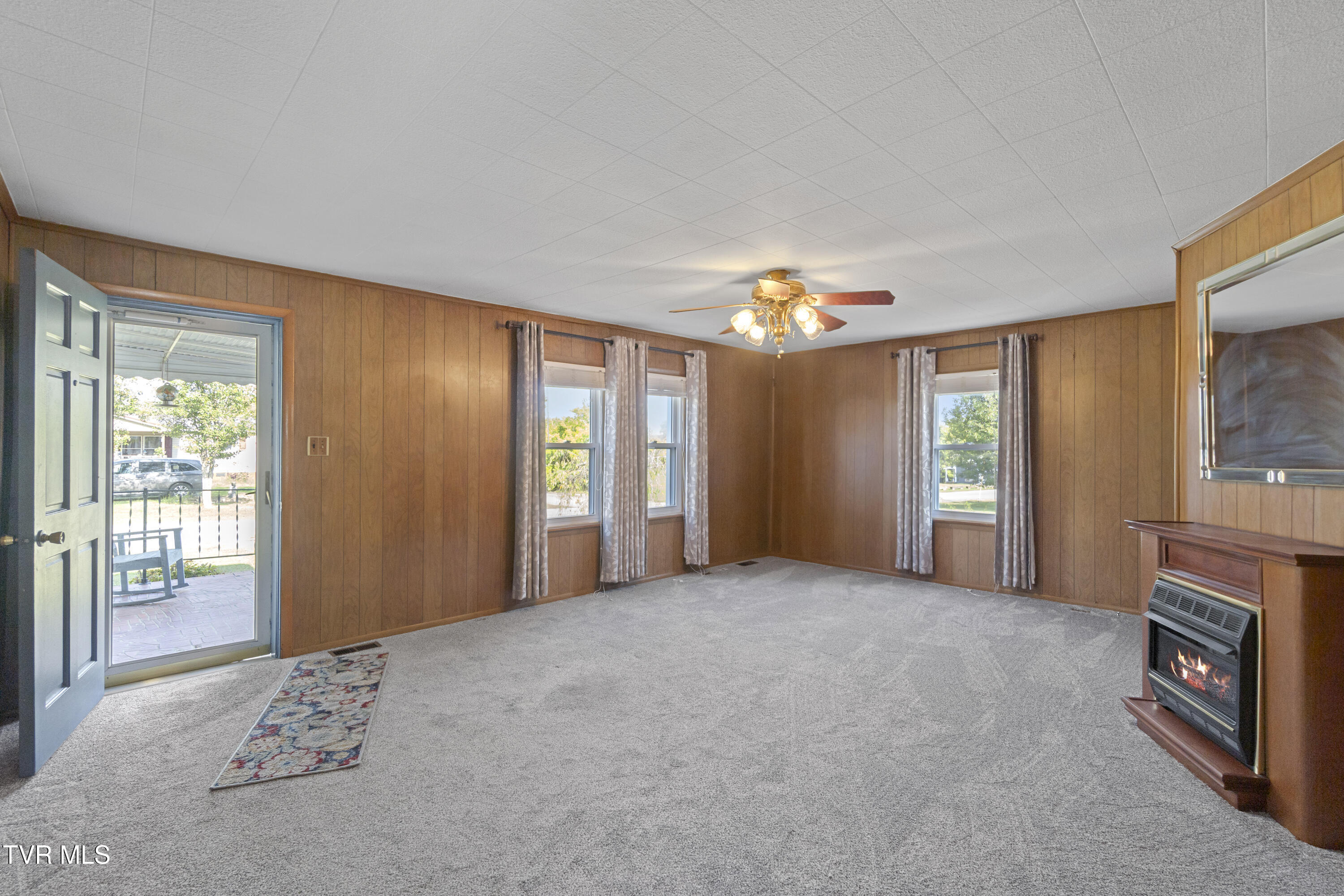 1489 Baileyton Main Street Greeneville, TN 37745 - Photo 10 of 29 DSC06966