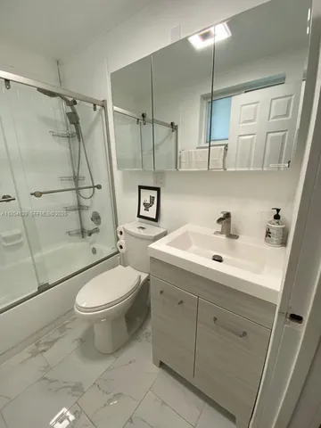 $4,500 | 1350 Northeast 30th Street, Oakland Park, FL 33334