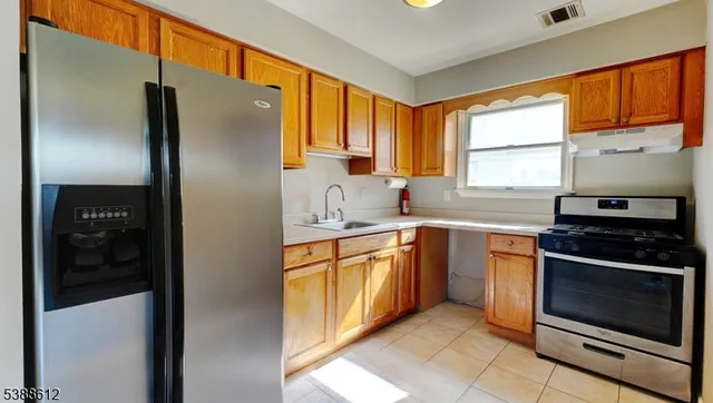 $2,700 | 591 Cherry Street, Unit 1, Elizabeth, NJ 07208