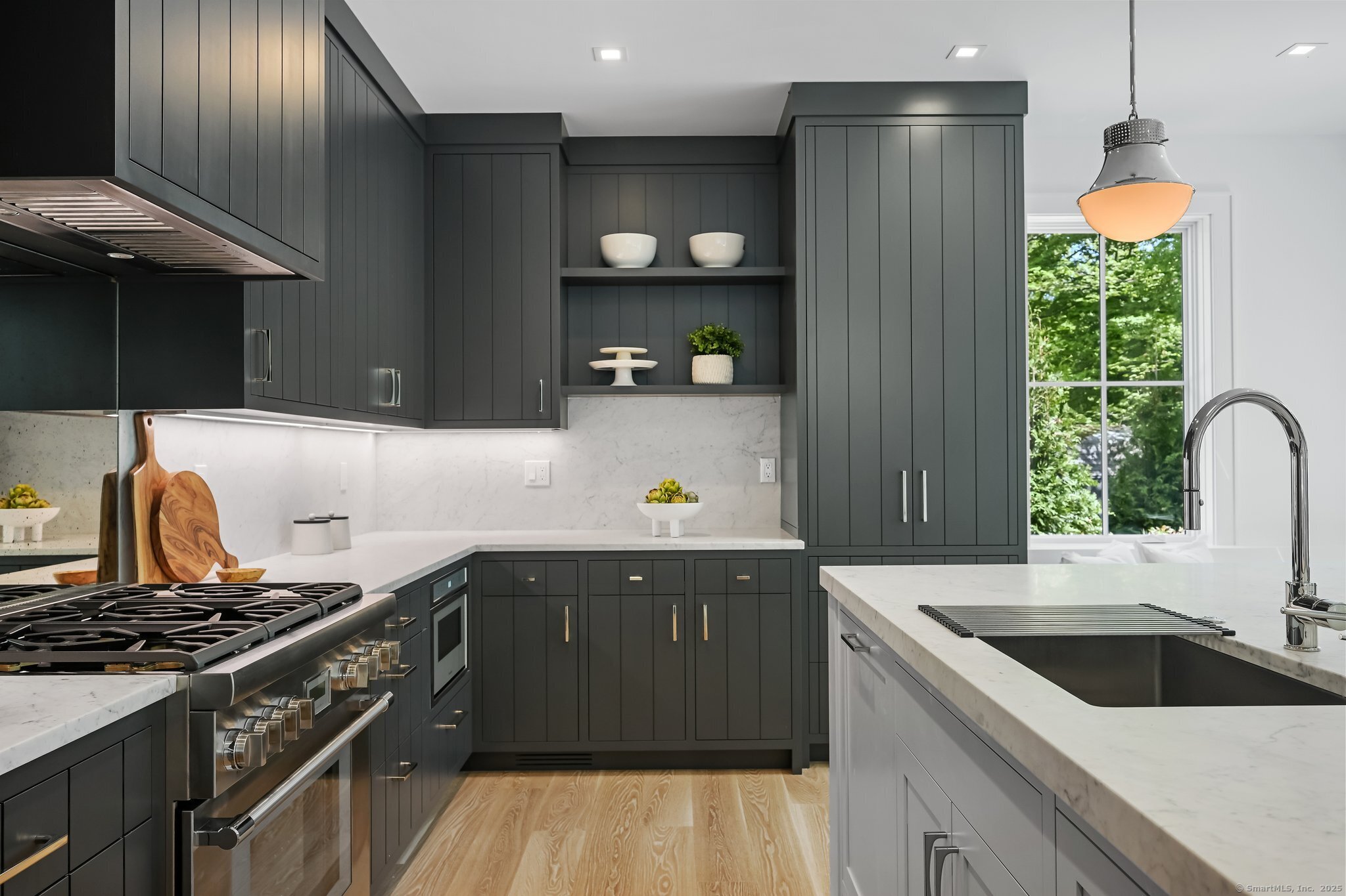 171 Compo Road South Westport, CT 06880 - Photo 10 of 39