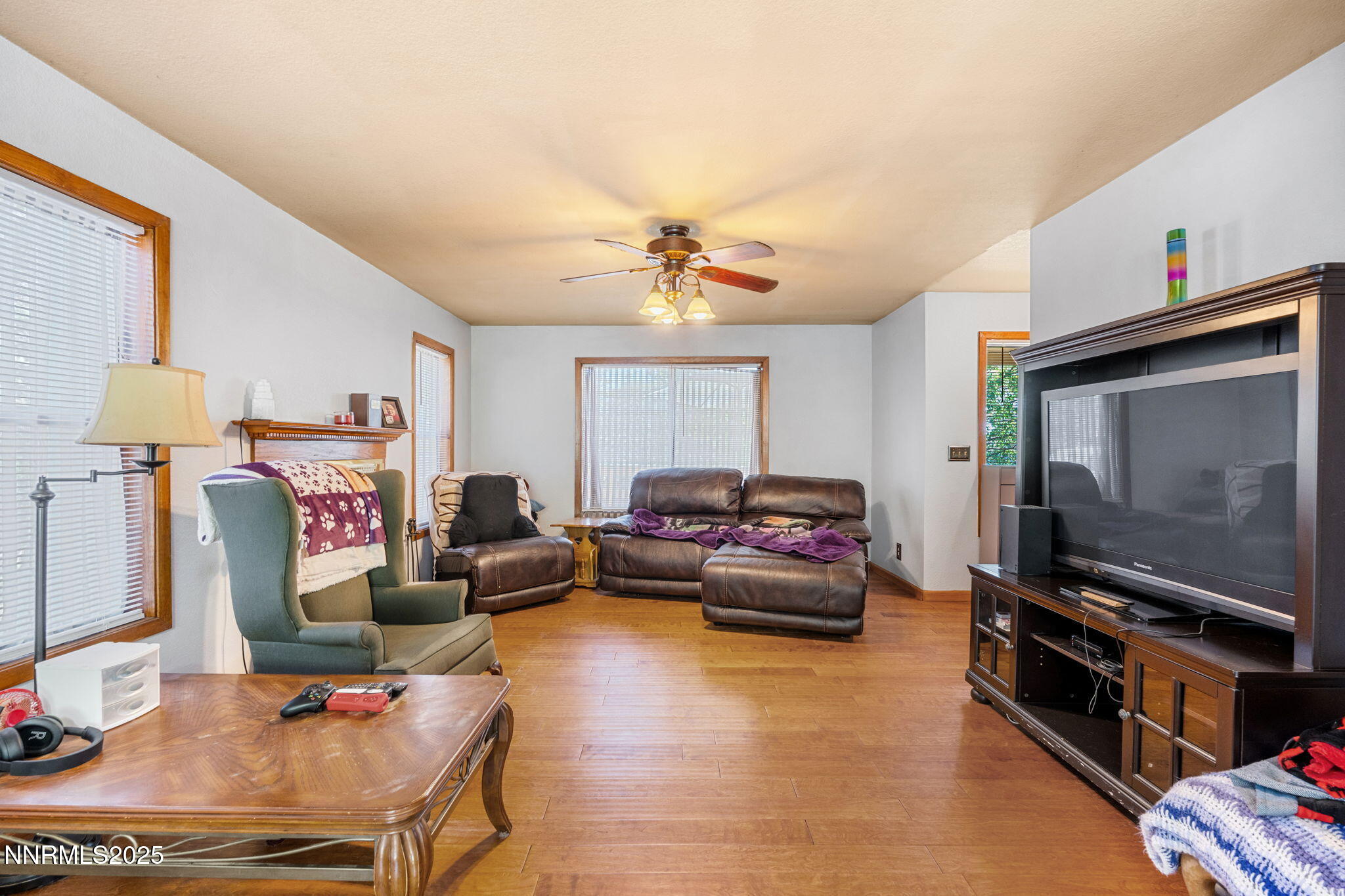 21615 Dortort Drive Reno, NV 89521 - Photo 10 of 52 15-web-or-mls-DSC09660