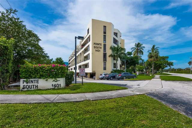 $2,700 | 1401 South Federal Highway, Unit 122, Boca Raton, FL 33432