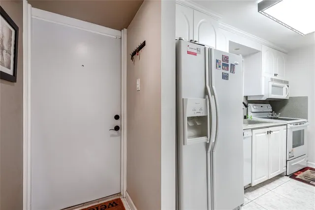 $2,700 | 1401 South Federal Highway, Unit 122, Boca Raton, FL 33432