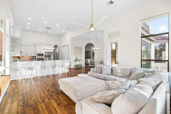 $1,375,000 | 16406 Chapman Crossing Drive, Lithia, FL 33547