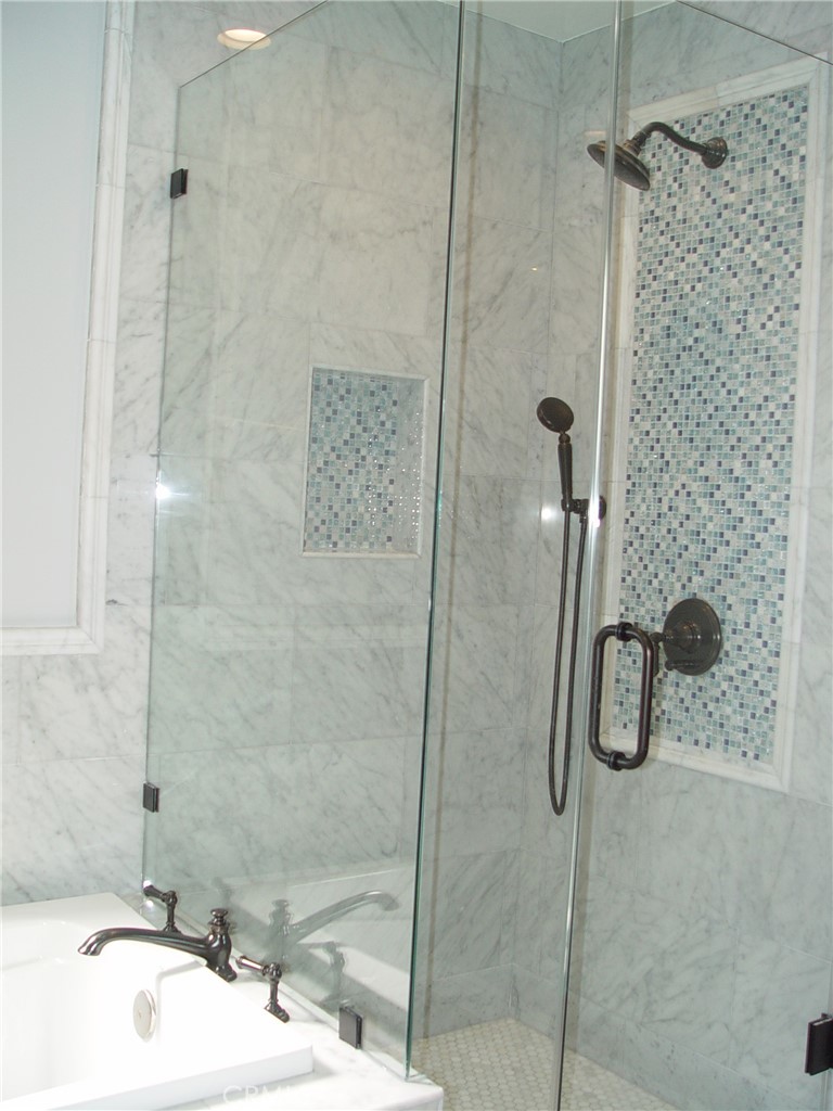 125 7th Street Manhattan Beach, CA 90266 - Photo 14 of 20